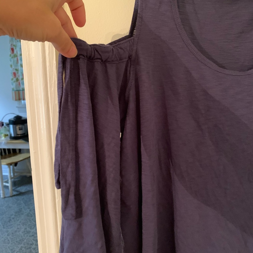Cold Shoulder Top - Picture 2 of 3